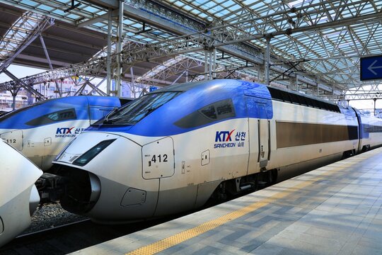SEOUL, SOUTH KOREA - MARCH 26, 2023: KTX Sancheon high speed trains at Seoul Station. Korail KTX Sancheon bullet train achieves speeds up to 305 kph. It is built by Hyundai Rotem.