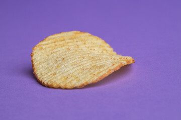 large ribbed potato chips with bacon flavor