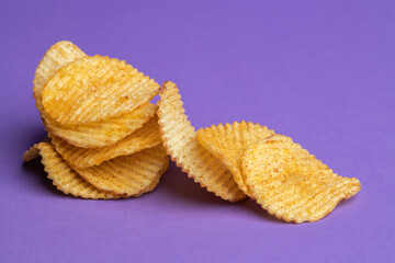 large ribbed potato chips with bacon flavor