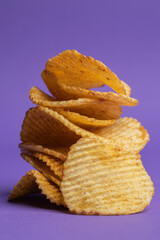 large ribbed potato chips with bacon flavor