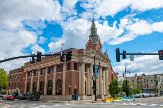 Historic commercial buildings at 146 Main Street in historic downtown Nashua, New Hampshire NH, USA.
