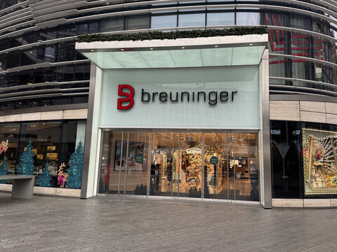 D&uuml;sseldorf, Germany - December 4, 2025: Entrance Breuninger department store.