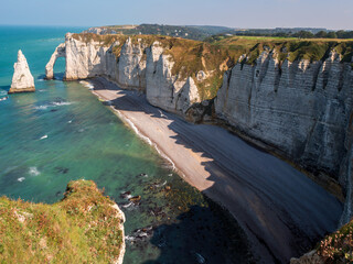 &Eacute;tretat chalk cliffs and turquoise sea in Normandy, France