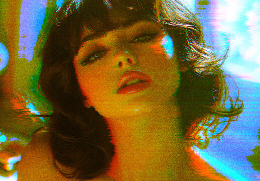 Old TV Scanlines Photo Effect