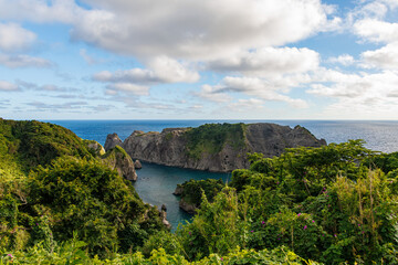 伊豆半島の最南端、あいあい岬の太平洋を見渡す展望台にあるカフェ。
夕陽が美しい。
日本国静岡賀茂郡南伊豆町-2025
