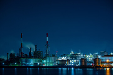 Illuminated Petrochemical Plant at Night in Otake, Japan | 大竹市の工場夜景・石油化学プラント