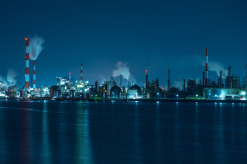 Illuminated Petrochemical Plant at Night in Otake, Japan | 大竹市の工場夜景・石油化学プラント