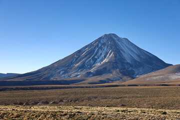 Obraz premium Viewpoint of Licancabur Volcano, Chile