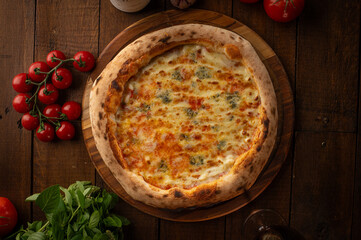 alimento, refeição, vinho, restaurante, queijo, prato, branco, massa, mesa, delicioso, culinária, verde, saudável, tomate , pizza , pizzas varios sabores , 4 queijo, cebola, azeitonas pretas, azeite ,