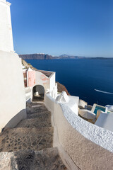 15 - Scalinata tra le vie di Oia, Isola di Santorini Grecia