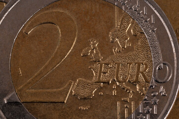 Pièce de deux euros en macro