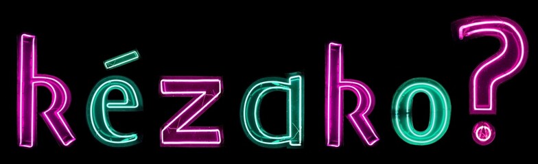 k&eacute;zako? n&eacute;ons roses et verts