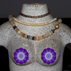 B&uuml;ste mit Schmuckst&uuml;cken mit KI erstellt+bearbeitet