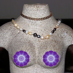 B&uuml;ste mit Schmuckst&uuml;cken mit KI erstellt+bearbeitet