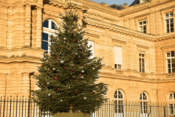 Palais&nbsp;du&nbsp;Luxembourg&nbsp;&agrave;&nbsp;No&euml;l&nbsp;&agrave;&nbsp;Paris