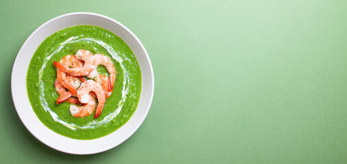 Green broccoli soup with shrimp. Vegetarian food. Healthy eating.