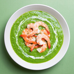 Green broccoli soup with shrimp. Vegetarian food. Healthy eating.