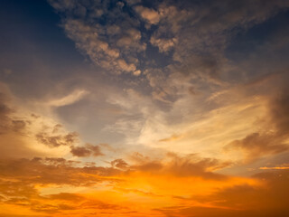 Fototapeta premium Beautiful Sunset Sky with Clouds