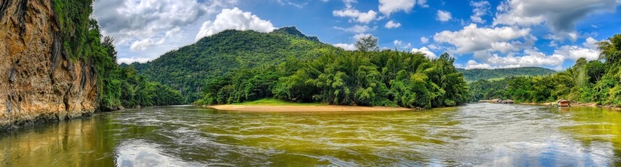 Flu&szlig;-Panorama vom kleinen Kwai (Thailand)