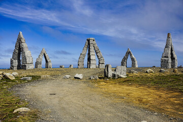 Das mystische Kunstwerk Artic Henge in Raufarh&ouml;fn im Norden Islands