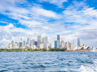 Fototapeta premium Sydney bay skyline from the sea