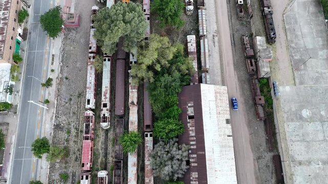 Locomotora vieja y v&iacute;as de tren de Cruz del Eje , C&oacute;rdoba