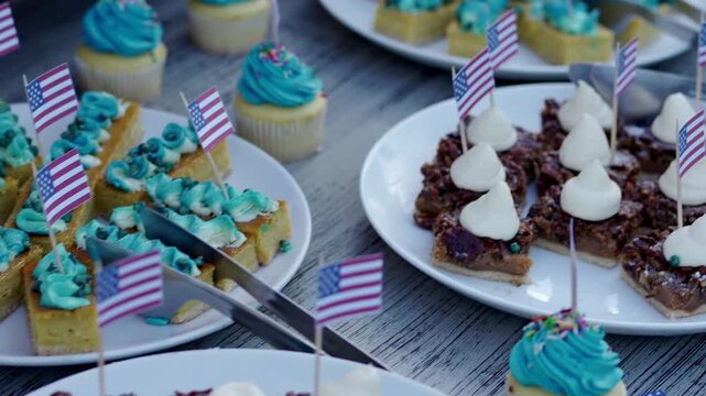 Postres pasteles tartas dulces patrioticos Celebracion 4 de Julio, USA Estados Unidos de America, bandera