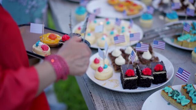 Postres pasteles tartas dulces patrioticos Celebracion 4 de Julio, USA Estados Unidos de America, bandera