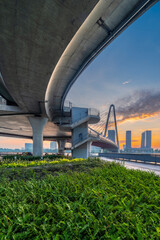 Obraz premium February 8, 2025: Ba Son Bridge connects District 2 and District 1 of HCMC, Vietnam