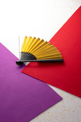 扇と和風の敷物のイメージ