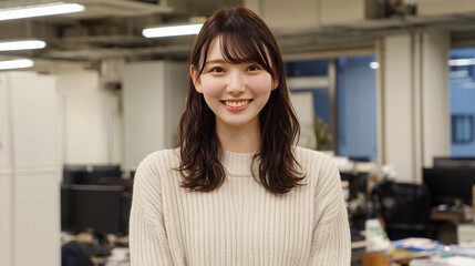 業務委託の女性、日本企業の女性スタッフ