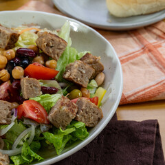 ハンバーグサラダ