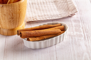 Dry cinnamon sticks aroma heap