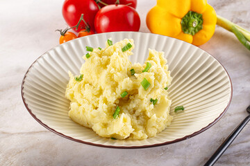 Mashed potato with green onion
