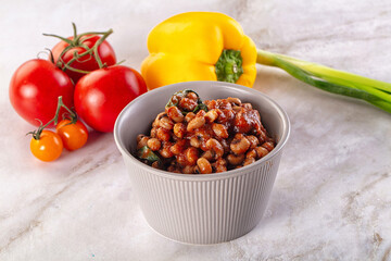 Black eye beans wutg tomato sauce