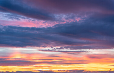 Obraz premium dramatic sunset sky