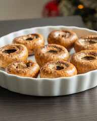 Raw Button Mushrooms in Tray – Ready to Bake