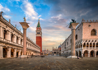 Fototapeta premium Venice, Italy with San Marco Piazzetta
