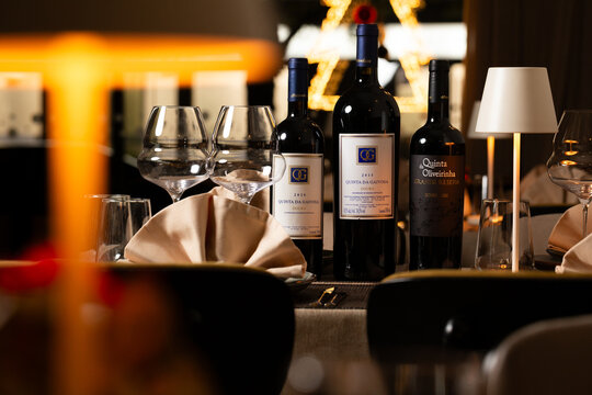 2/12/2025 - Alves de Sousa Douro wines Quinta da Gaivosa 2020, Quinta da Gaivosa 2015 and Quinta da Oliveirinha Grande Reserva on a Christmas dinner table at Cervejaria Fura, Povoa de Lanhoso, Braga.
