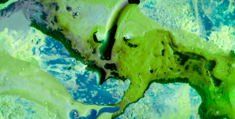 Luxurious Oil-Painted Magic for High-End Brands © Roman