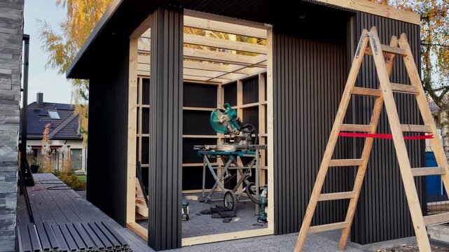 Building a Small Workspace in the Backyard