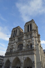 Torres de Notre-Dame desde el exterior