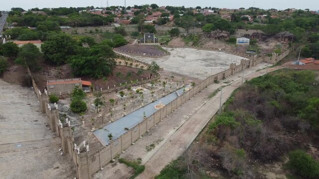 Cidade de Amarante no sul do Piau&iacute; e serra dp S&atilde;o Francisco em S&atilde;o Francisco do Maranh&atilde;o