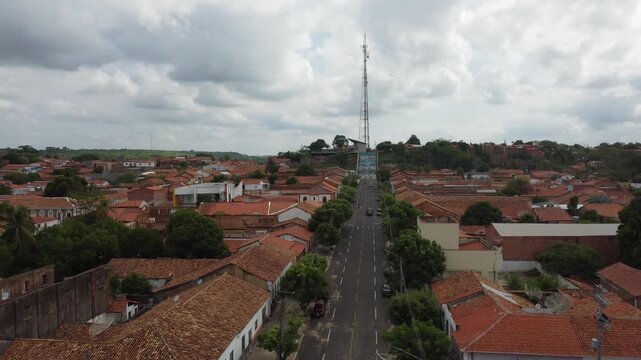 Cidade de Amarante no sul do Piau&iacute; e serra dp S&atilde;o Francisco em S&atilde;o Francisco do Maranh&atilde;o