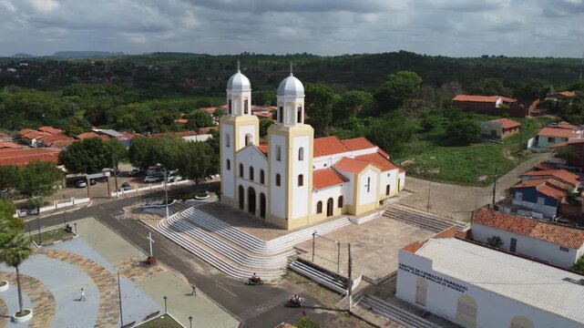 Cidade de Amarante no sul do Piau&iacute; e serra dp S&atilde;o Francisco em S&atilde;o Francisco do Maranh&atilde;o