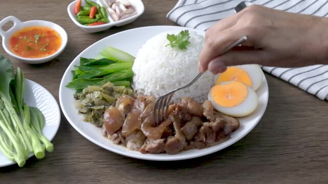 Pork Leg Stew over Rice (Kao Ka Moo)