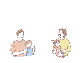 上を見上げる家族