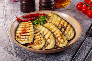 Hot grilled eggplant slices snack