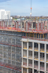 Bauarbeiter arbeiten auf einer Baustelle