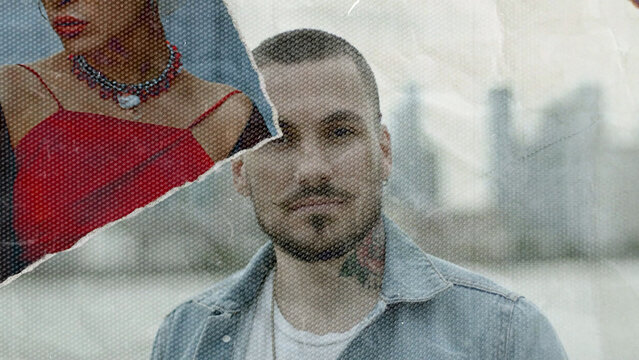 Paper Cut Transition 04